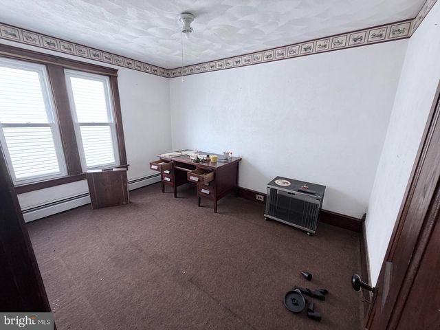 63 N MARKET ST, Fawn Grove, PA 17321