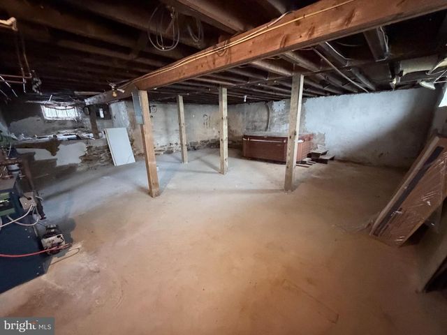 63 N MARKET ST, Fawn Grove, PA 17321