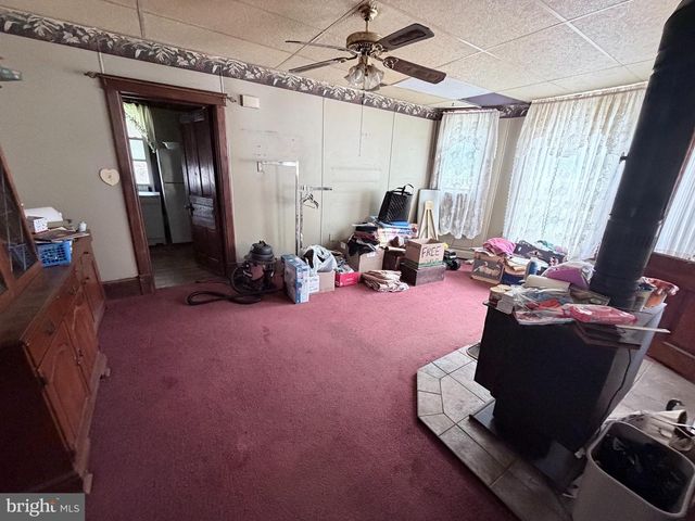 63 N MARKET ST, Fawn Grove, PA 17321