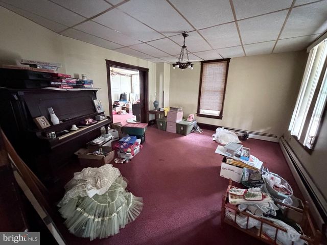 63 N MARKET ST, Fawn Grove, PA 17321