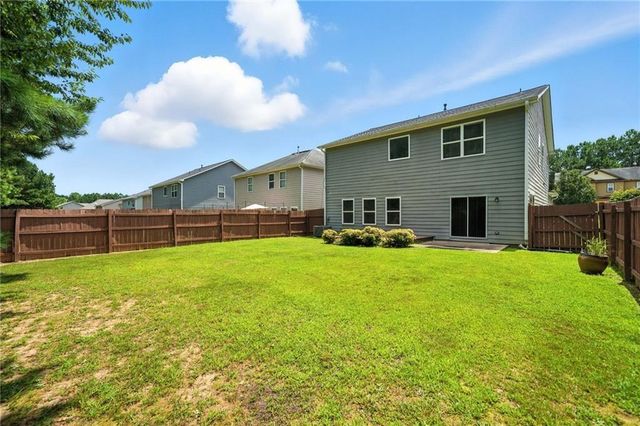 301 Parkmont Way, Dallas, GA 30132