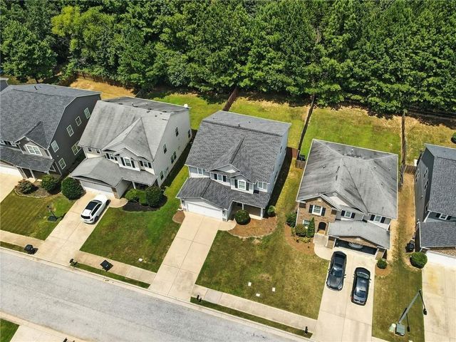 301 Parkmont Way, Dallas, GA 30132