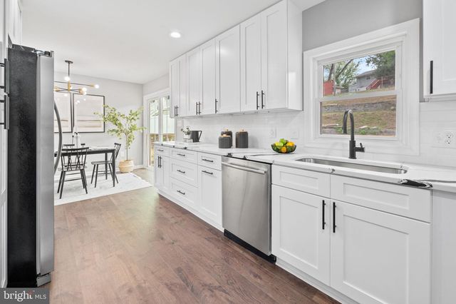 5 MOUNTAIN RD, Linthicum Heights, MD 21090