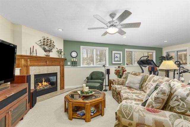 4911 Faringdom Grove Drive, Hudsonville, MI 49426