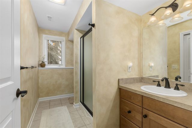 4911 Faringdom Grove Drive, Hudsonville, MI 49426