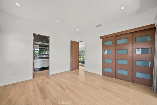 633 N Laurel Avenue, Los Angeles, CA 90048