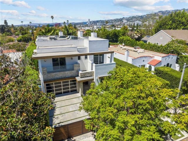 633 N Laurel Avenue, Los Angeles, CA 90048