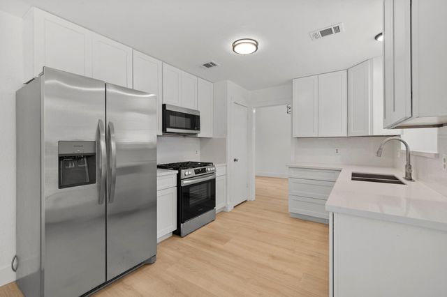 12447 Versailles Drive, Houston, TX 77015