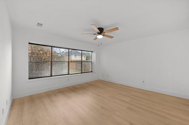 12447 Versailles Drive, Houston, TX 77015