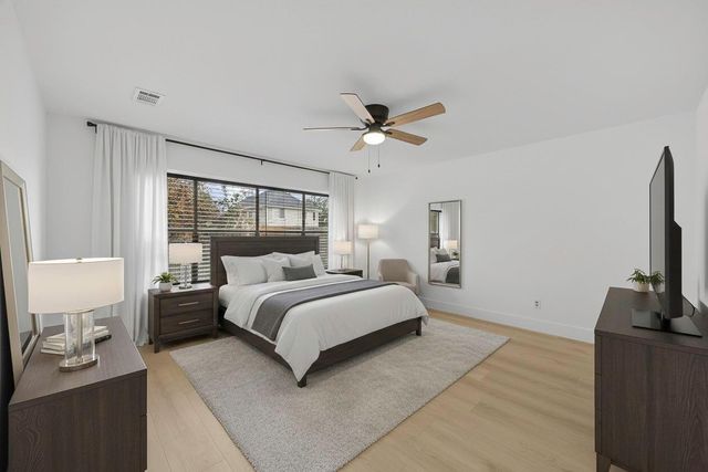 12447 Versailles Drive, Houston, TX 77015