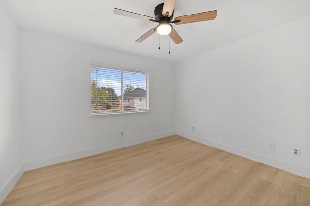 12447 Versailles Drive, Houston, TX 77015