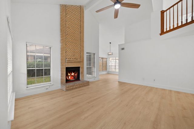 12447 Versailles Drive, Houston, TX 77015