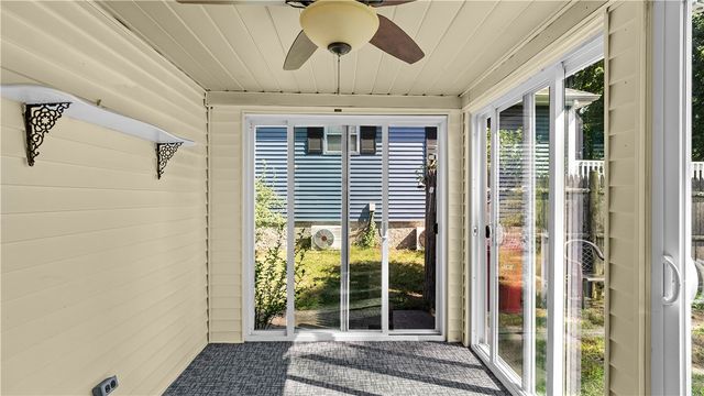 33 Linden Avenue, East Providence, RI 02916