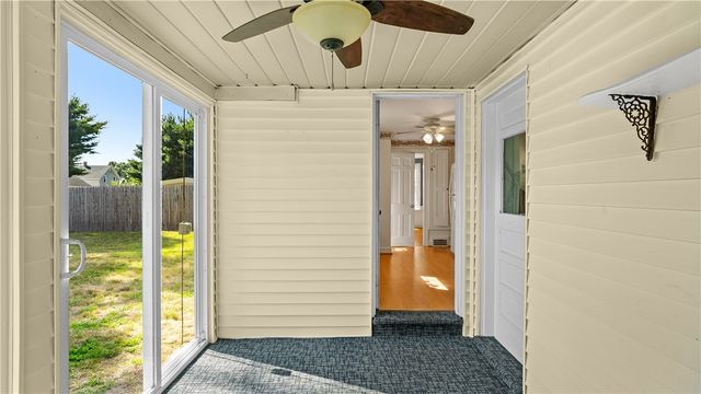 33 Linden Avenue, East Providence, RI 02916