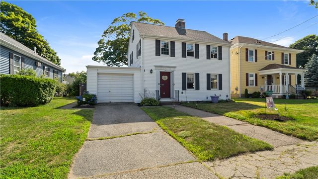33 Linden Avenue, East Providence, RI 02916