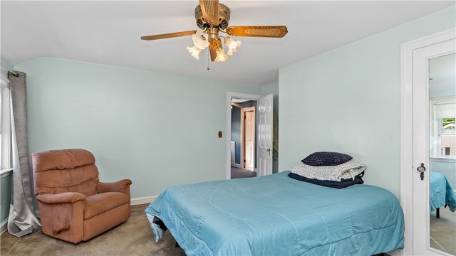33 Linden Avenue, East Providence, RI 02916