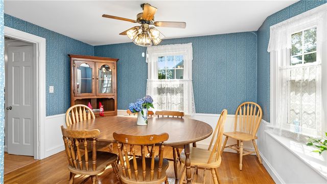 33 Linden Avenue, East Providence, RI 02916