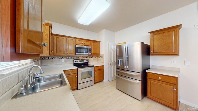 5830 Bronco, San Antonio, TX 78239