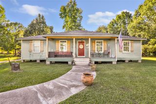 97 County Road 2268, Cleveland, TX 77327