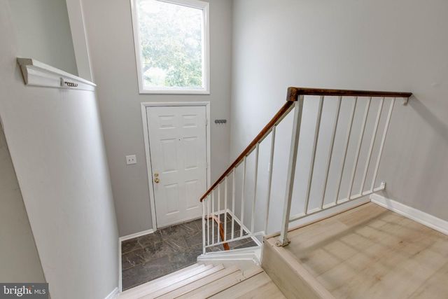 7717 HEATHERSIDE LN, Ellicott City, MD 21043