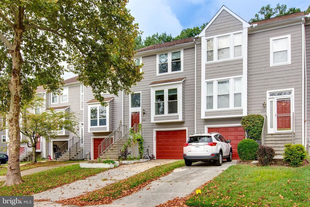 7717 HEATHERSIDE LN, Ellicott City, MD 21043