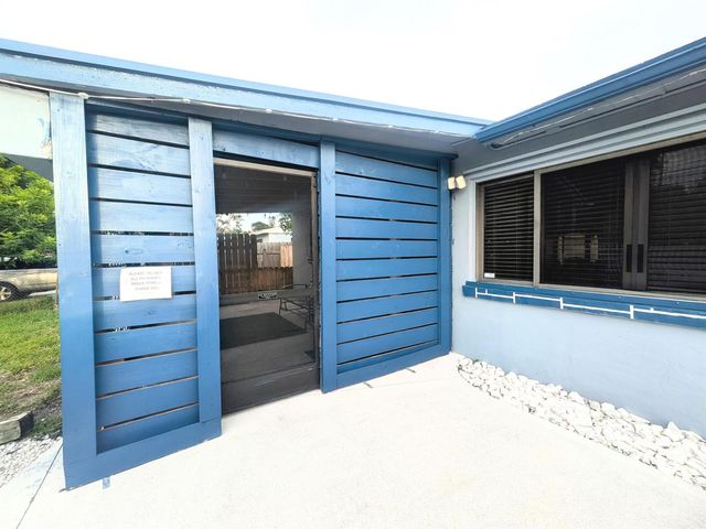 4340 N MARY Circle, Palm Beach Gardens, FL 33410