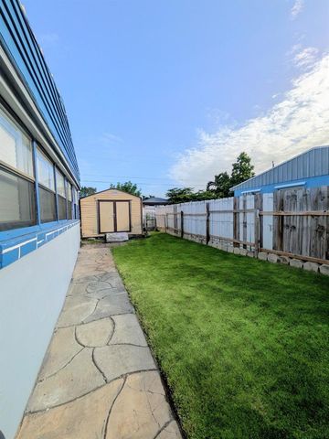 4340 N MARY Circle, Palm Beach Gardens, FL 33410