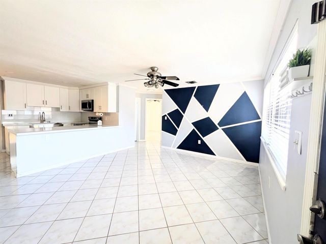 4340 N MARY Circle, Palm Beach Gardens, FL 33410