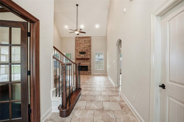 536 Stephen F Austin Drive, Conroe, TX 77302