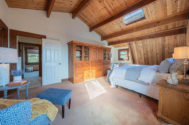 5820 Briarcliff Terrace, Royal Oaks, CA 95076