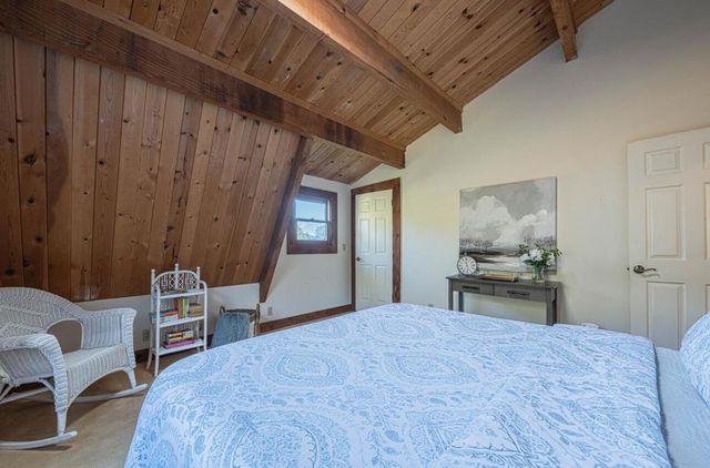 5820 Briarcliff Terrace, Royal Oaks, CA 95076