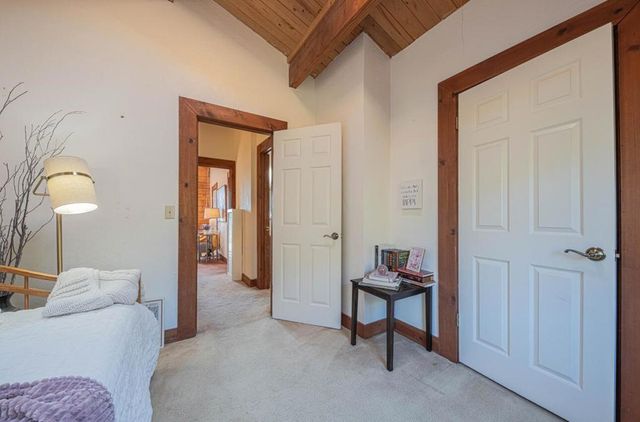 5820 Briarcliff Terrace, Royal Oaks, CA 95076