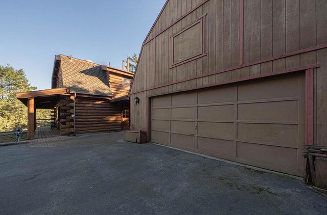 5820 Briarcliff Terrace, Royal Oaks, CA 95076