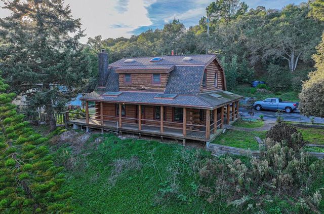 5820 Briarcliff Terrace, Royal Oaks, CA 95076