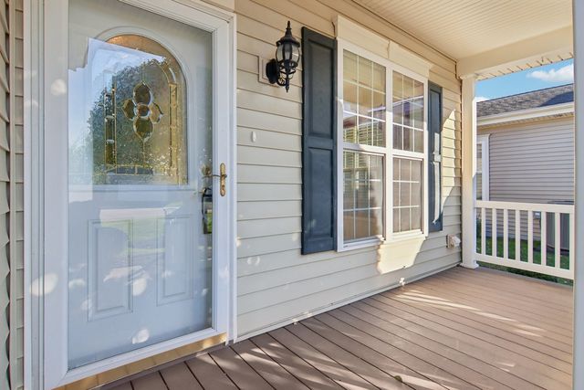 328 Legacy Court, Grayslake, IL 60030