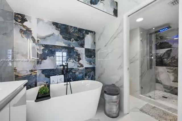 19195 NE 36th Ct 2302, Aventura, FL 33180