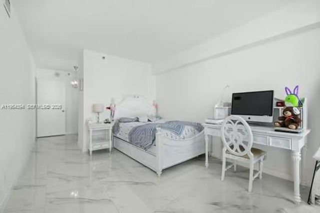 19195 NE 36th Ct 2302, Aventura, FL 33180