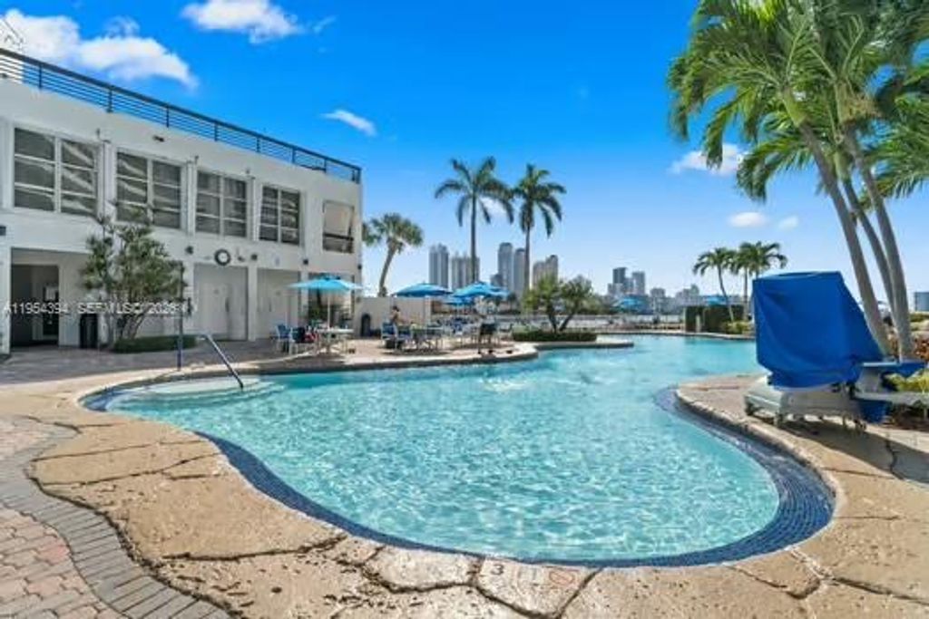 19195 NE 36th Ct 2302, Aventura, FL 33180