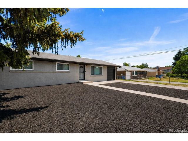 12445 E 6th Pl, Aurora, CO 80011