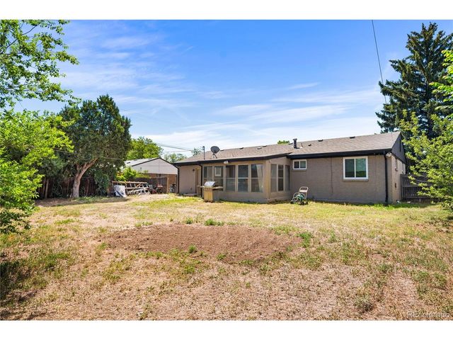12445 E 6th Pl, Aurora, CO 80011
