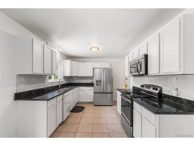 12445 E 6th Pl, Aurora, CO 80011