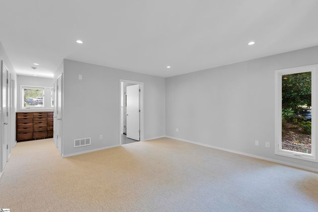 307 Mcpherson Lane, Greenville, SC 29605