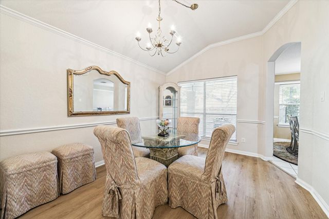 125 E Park Drive Drive, Montgomery, TX 77356