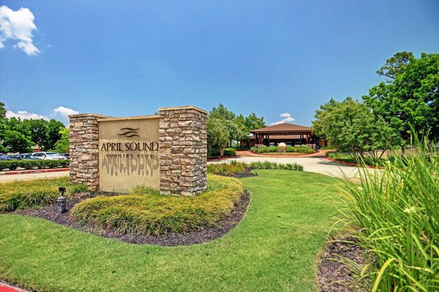 125 E Park Drive Drive, Montgomery, TX 77356