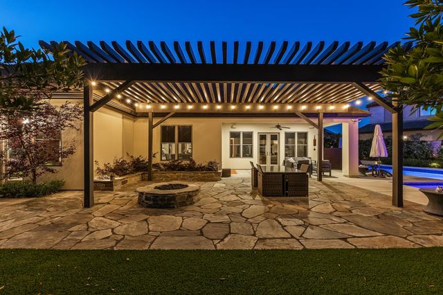 2435 E Tennyson Place, Fresno, CA 93730