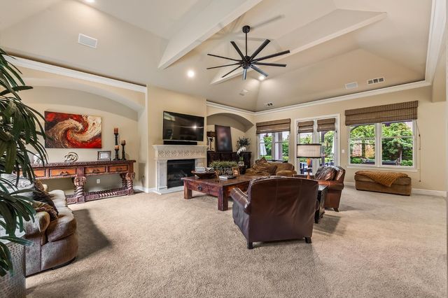 2435 E Tennyson Place, Fresno, CA 93730