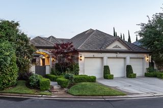 2435 E Tennyson Place, Fresno, CA 93730