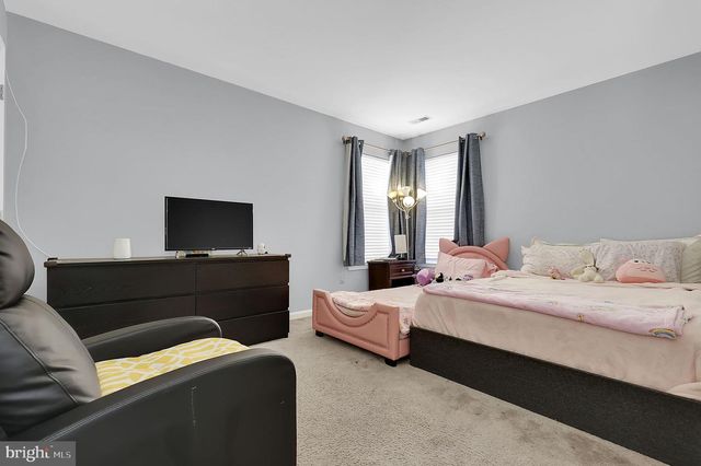 8 MADRIGAL CT, Germantown, MD 20876