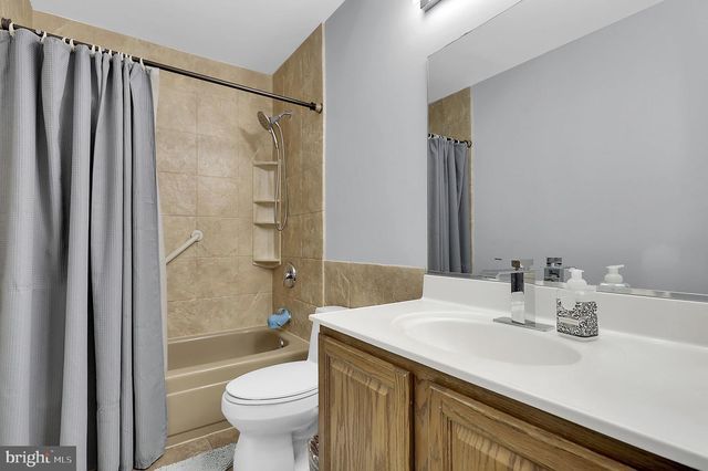 8 MADRIGAL CT, Germantown, MD 20876