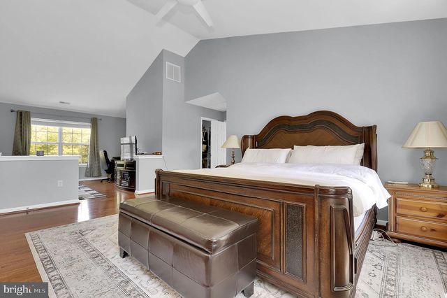 8 MADRIGAL CT, Germantown, MD 20876